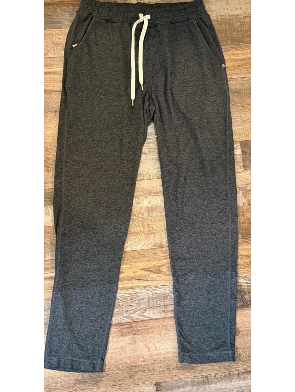 Vuori Charcoal Heather Performance Jogger Pants Drawstring size M